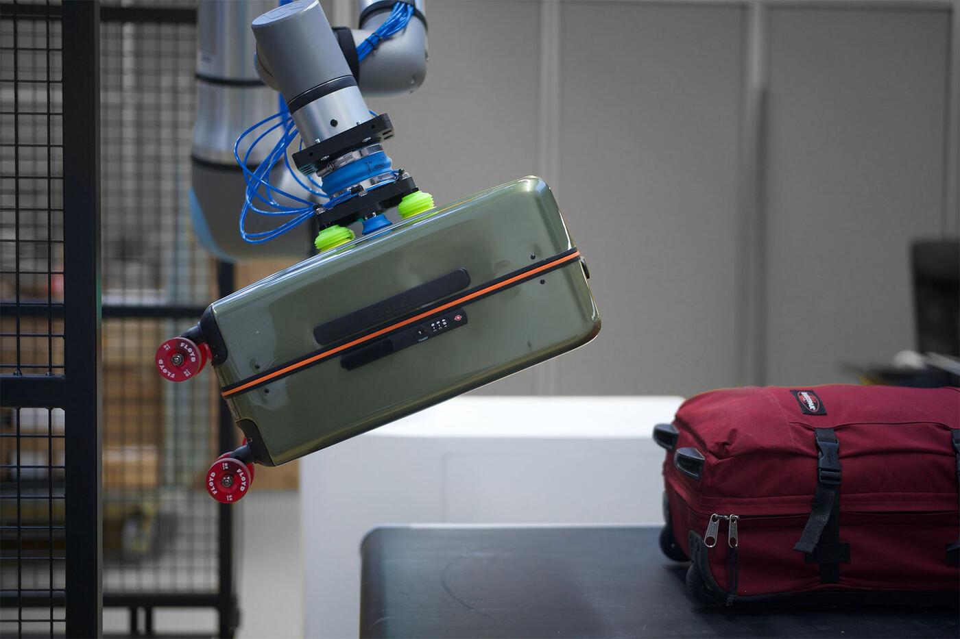 Flinkbot at work in airports
